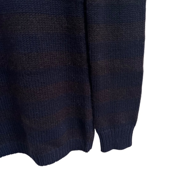 Vintage Vince Striped Sweater with Shoulder Detail - Picture 6 of 8